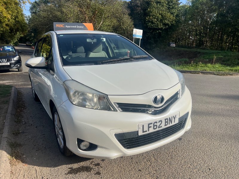 2013 Toyota Vitz